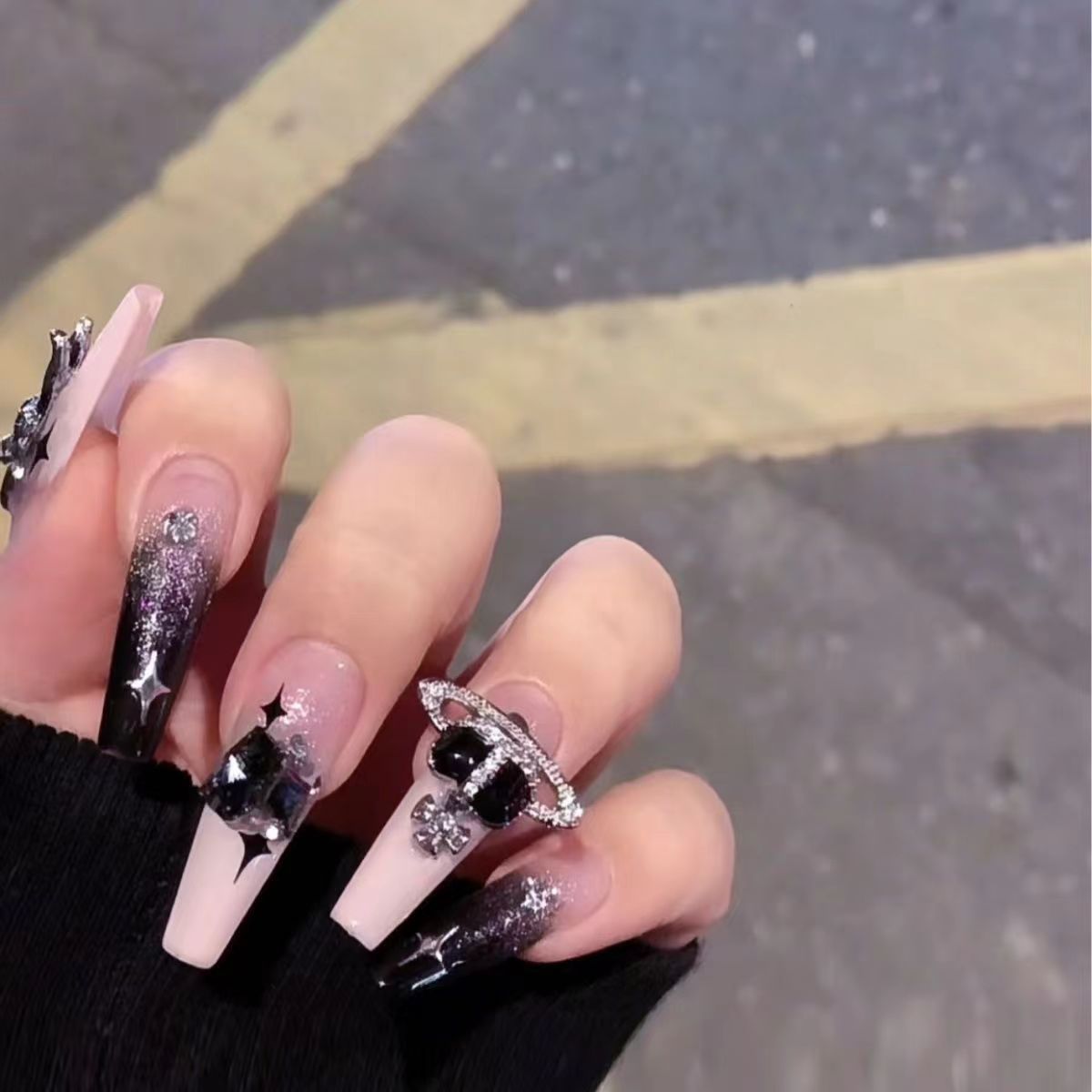 HM03 Sweet & Spicy Style Black Pink Rabbit Nail