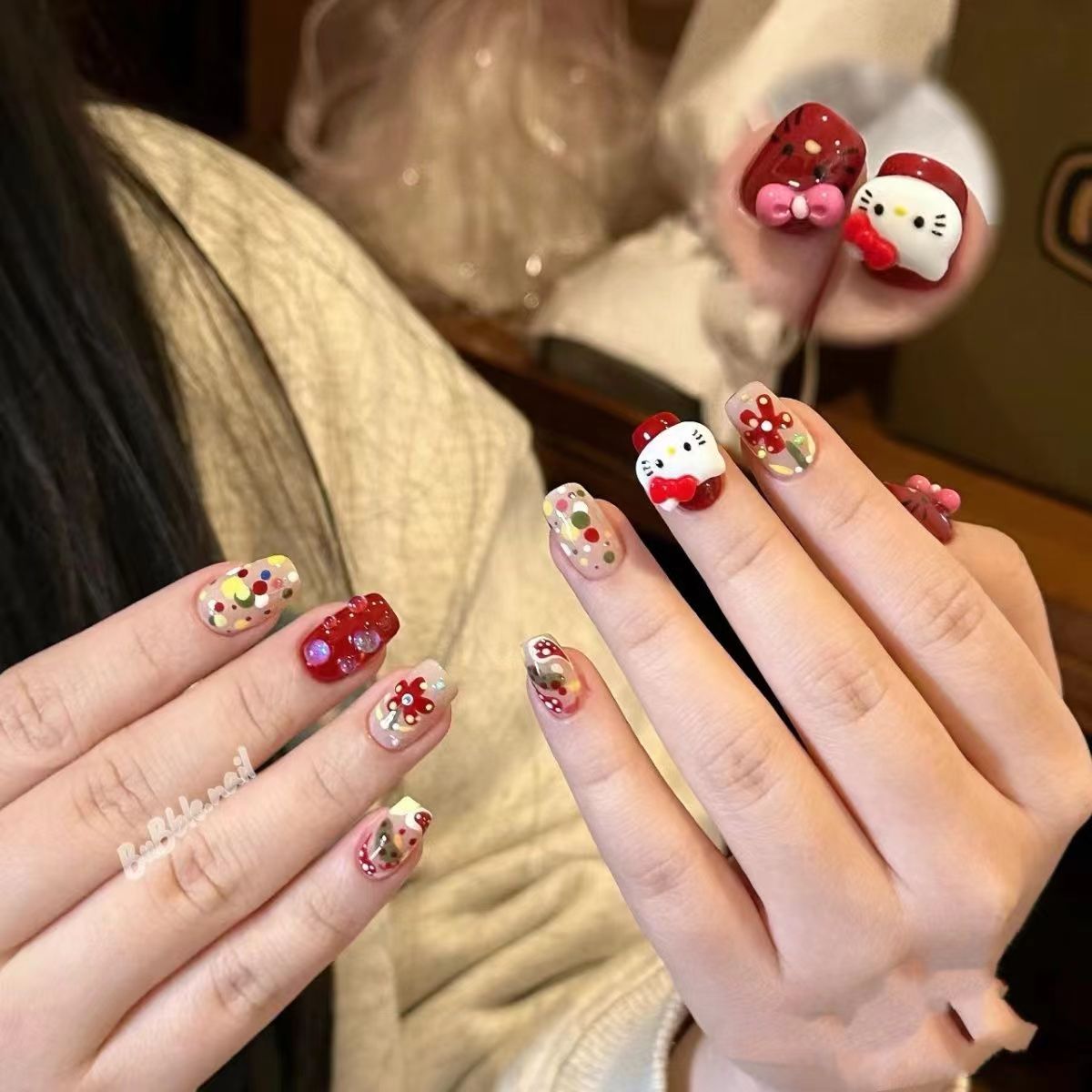 HS05 Hello Kitty Nails