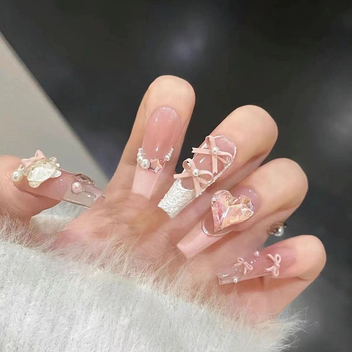 HM16 Ballet Bear Nails