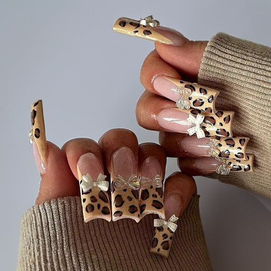 FL09 French Leopard Pattern Butterfly Nails