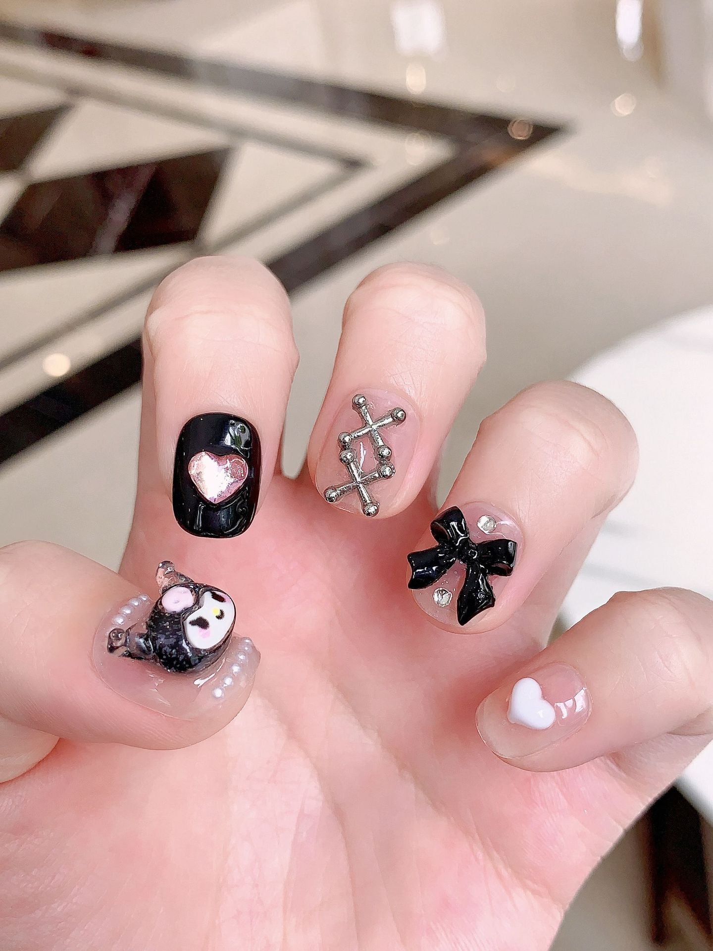 FS01 Heartbroken Kuromi Nails